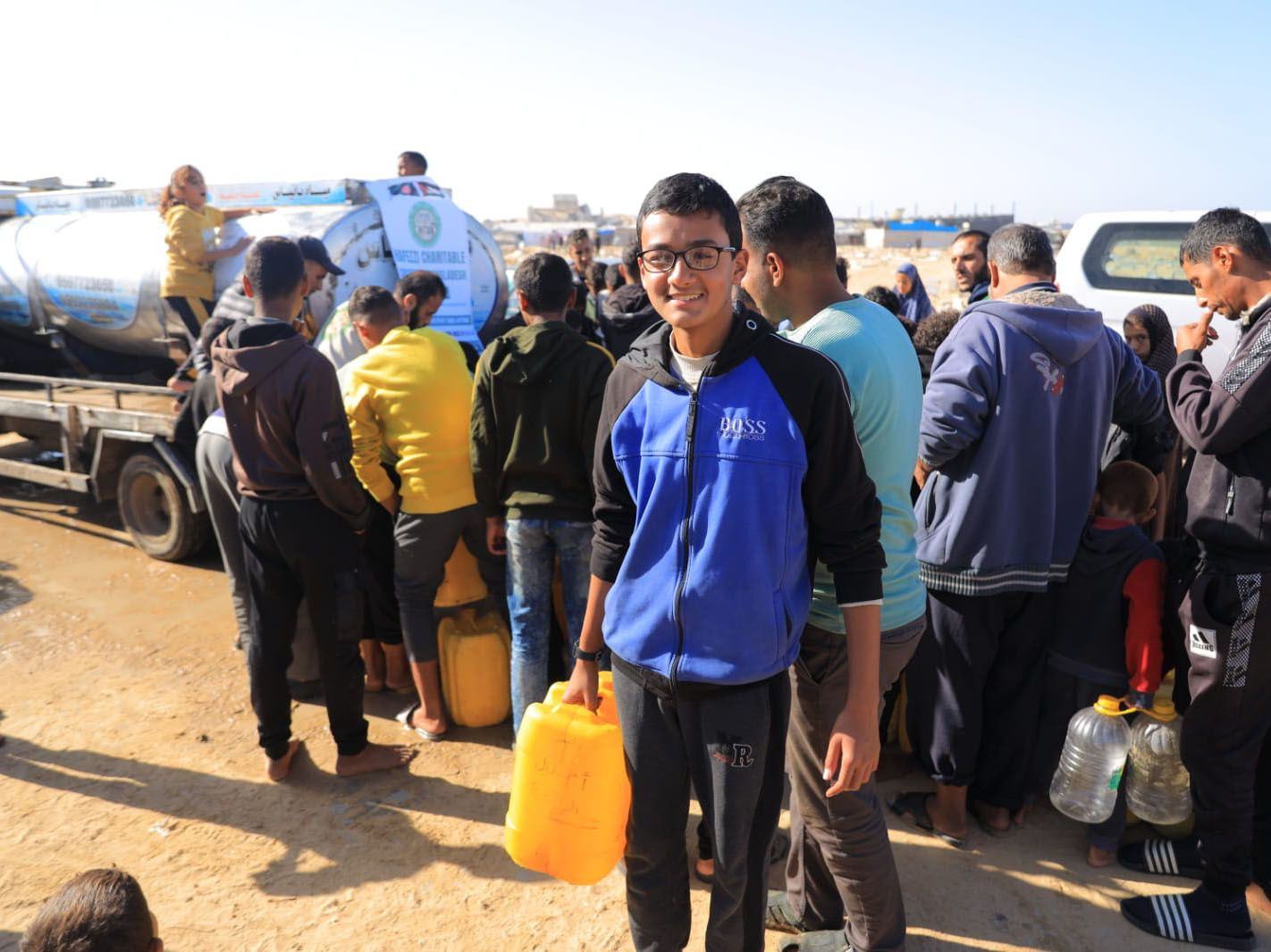 Water distribution in Khan Yunis