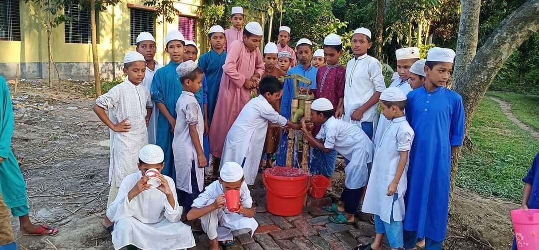 গভীর নলকূপ স্থাপন